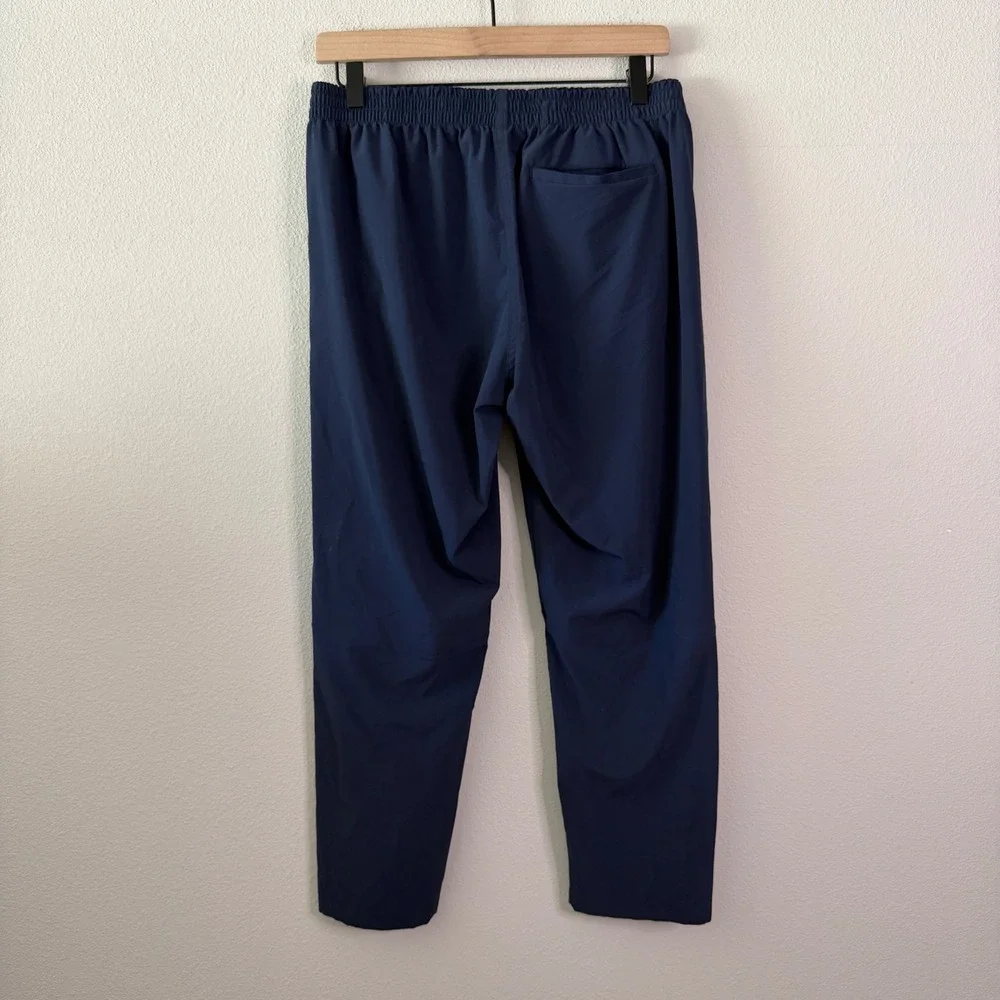 Outdoor Voices navy blue